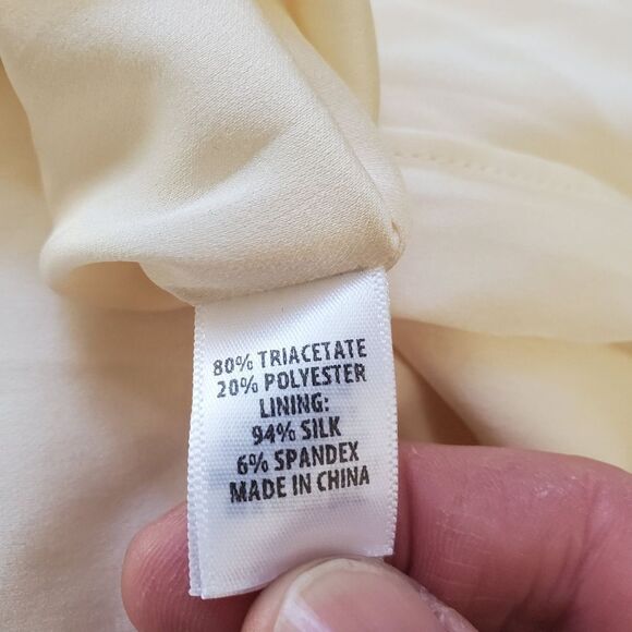 ✨ ST. JOHN ✨ Hand Beaded Poncho Gown - [Large, Ivory] - Picture 12 of 13